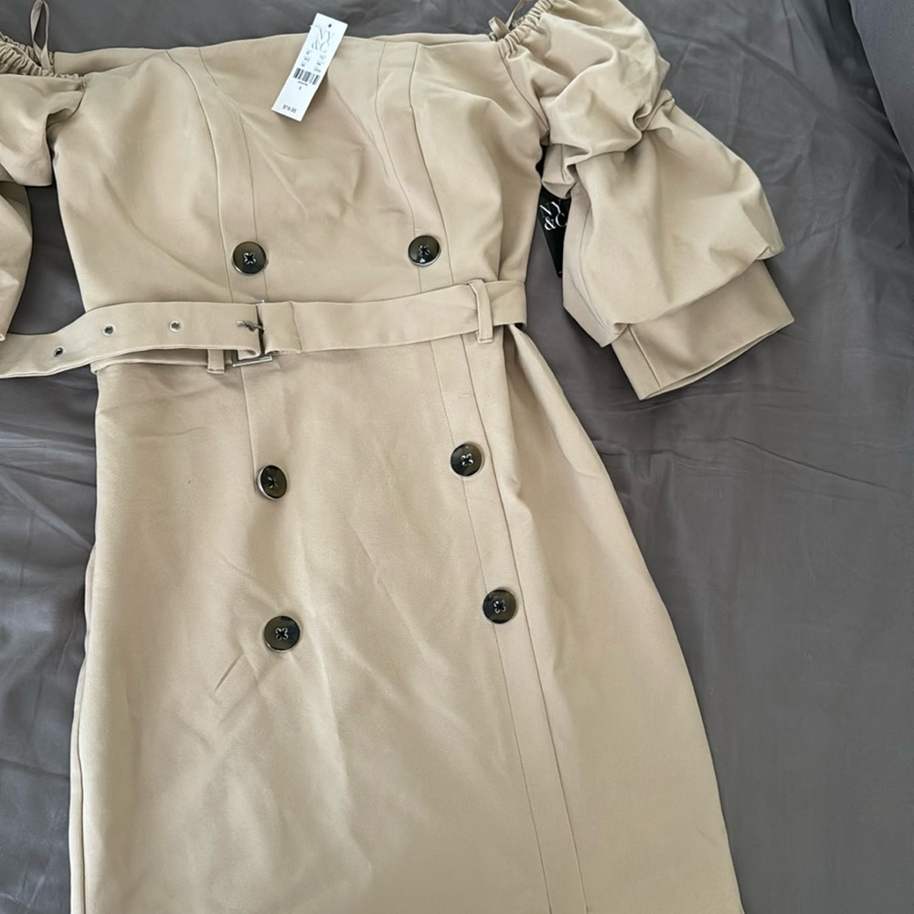 Women’s brand new size 6 dress with tags